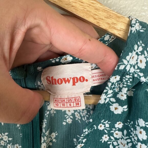 Showpo Floral Mini Dress V-Neck Short Sleeves Flowy Women's Size 6 - Picture 2 of 4